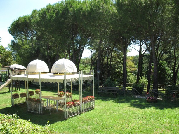 Imagen de los exteriores del Hotel Apogeo. Foto 11