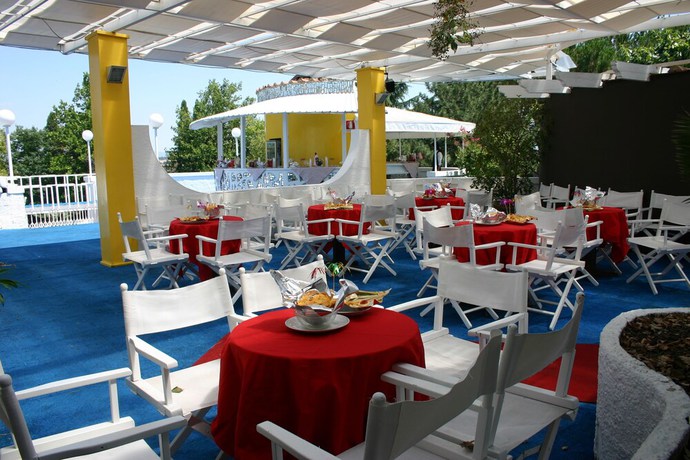 Imagen del bar/restaurante del Hotel Apogeo. Foto 5