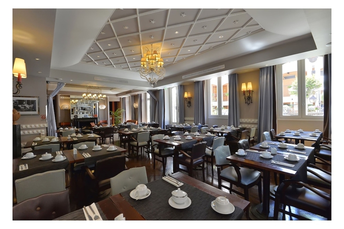 Imagen del bar/restaurante del Hotel Apollinaire Nice. Foto 2