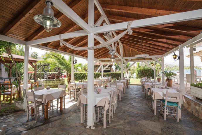 Imagen de los exteriores del Hotel Apollo 2. Foto 5