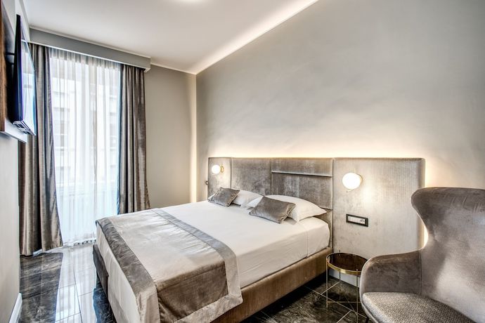 Imagen de la habitación del Hotel Apollo Boutique. Foto 17