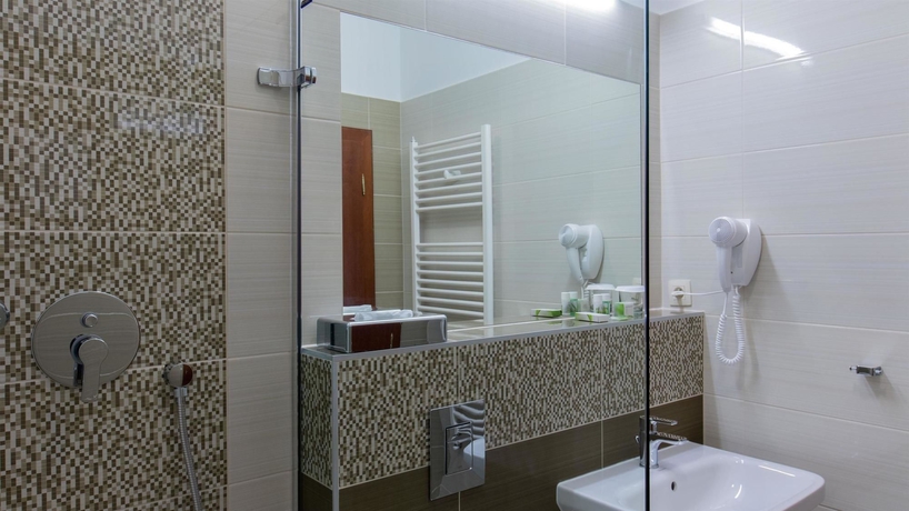 Imagen de la habitación del Hotel Apollo Bratislava. Foto 8