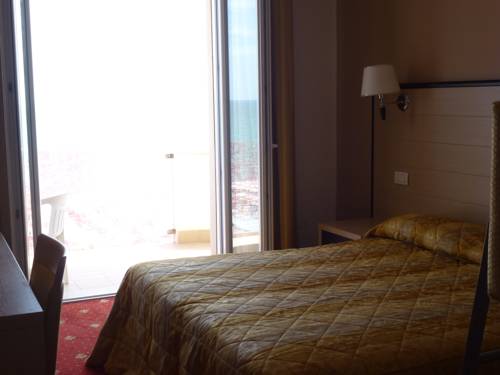 Imagen de la habitación del Hotel Apollo, Cervia. Foto 2