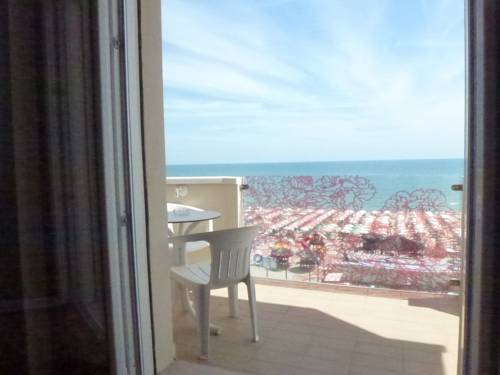 Imagen de la habitación del Hotel Apollo, Cervia. Foto 8