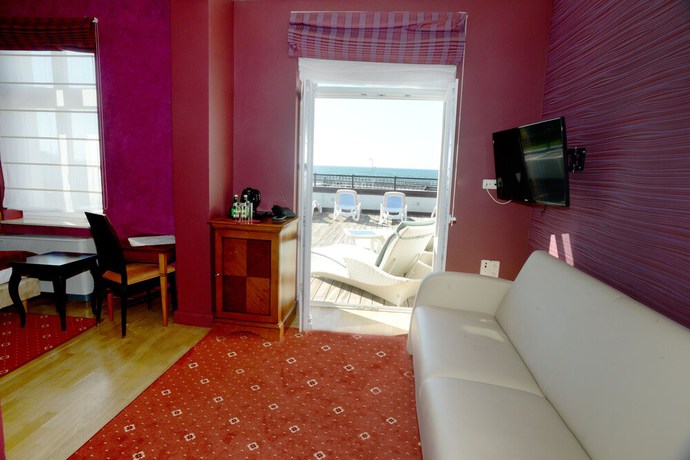 Imagen de la habitación del Hotel Apollo, Darlowo. Foto 8