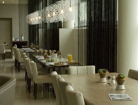Imagen del bar/restaurante del Hotel Apollo Hotel's Hertogenbosch Zaltbommel. Foto 1