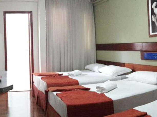 Imagen de la habitación del Hotel Apollo Inn Express. Foto 2