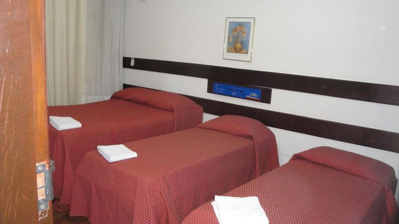 Imagen de la habitación del Hotel Apollo Inn Express. Foto 3
