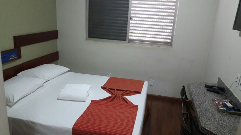 Imagen de la habitación del Hotel Apollo Inn Express. Foto 5