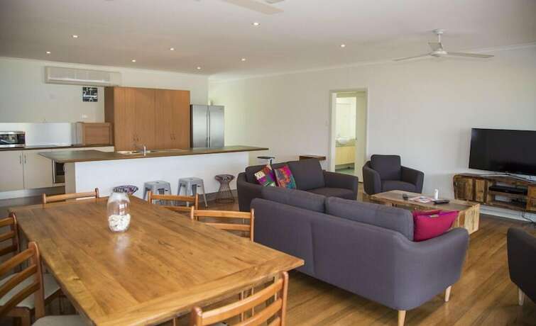 Imagen de la habitación del Hotel Apollo Jewel Beachfront Apartments. Foto 17