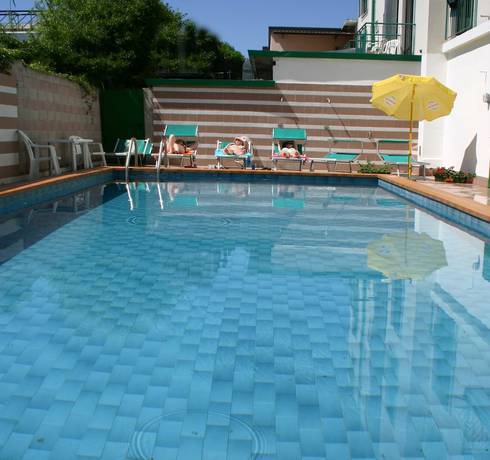Imagen de la piscina del Hotel Apollo, Lido Di Jesolo. Foto 20