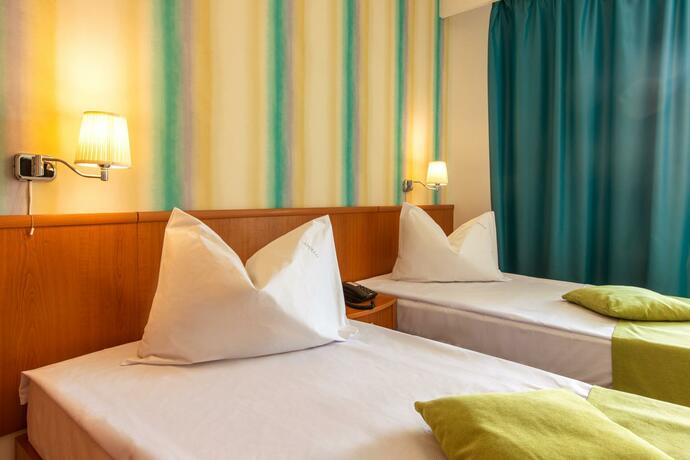 Imagen general del Hotel Apollo, MAMAIA. Foto 2