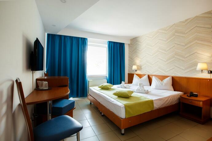 Imagen general del Hotel Apollo, MAMAIA. Foto 6