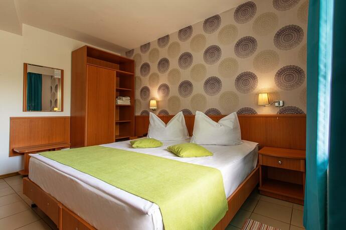 Imagen general del Hotel Apollo, MAMAIA. Foto 10