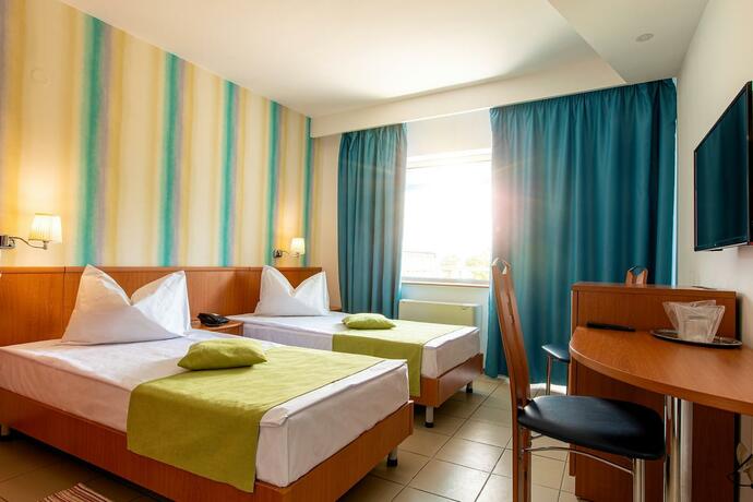 Imagen general del Hotel Apollo, MAMAIA. Foto 11