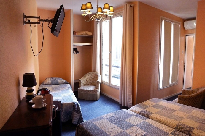 Imagen de la habitación del Hotel Apollo Opera. Foto 7