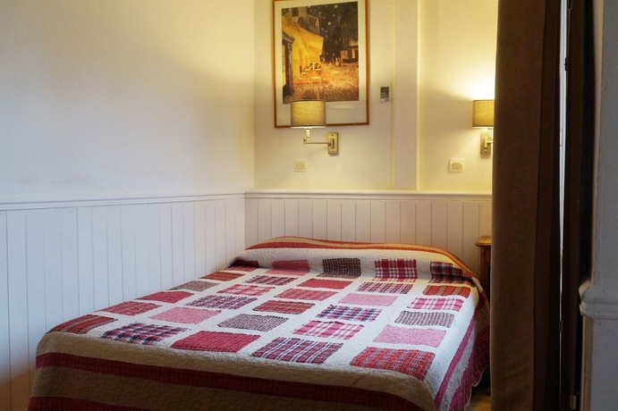 Imagen de la habitación del Hotel Apollo Opera. Foto 8