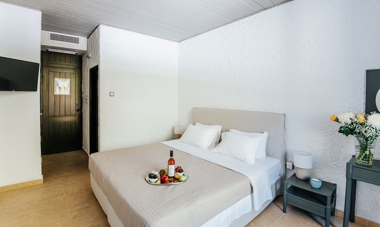 Imagen de la habitación del Hotel Apollo Resort, Aegina. Foto 13