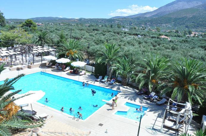 Imagen de la piscina del Hotel Apollo Resort Art. Foto 8