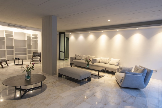 Imagen de los interiores del Hotel Apollo Resort. Foto 18