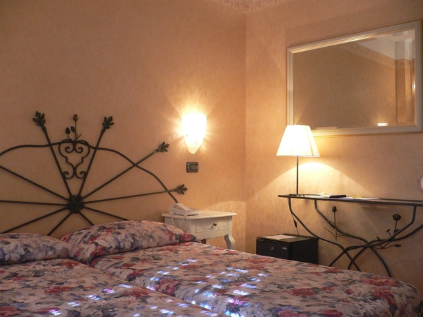 Imagen de la habitación del Hotel Apollo, Riccione. Foto 3