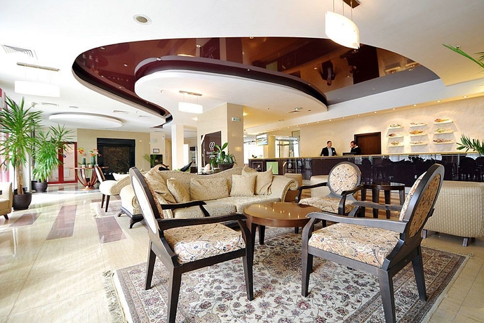 Imagen de los interiores del Hotel Apollo Spa Resort. Foto 11