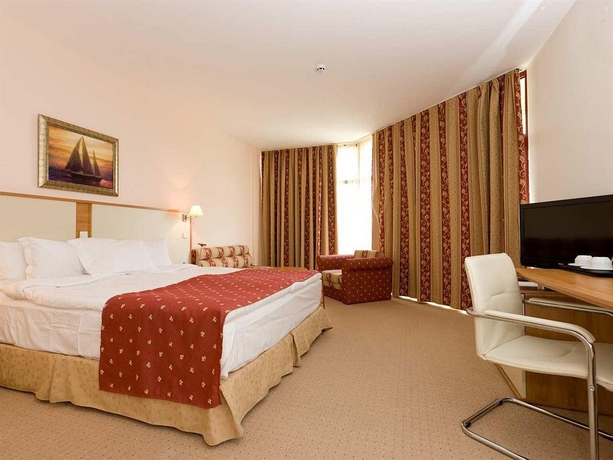 Imagen de la habitación del Hotel Apollo Spa Resort. Foto 9