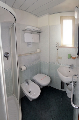 Imagen de la habitación del Hotel Apollo, Viserbella. Foto 3