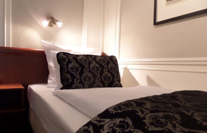 Imagen de la habitación del Hotel Apollofirst Boutique. Foto 4