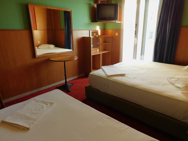 Imagen de la habitación del Hotel Apollon Filoxenia. Foto 4