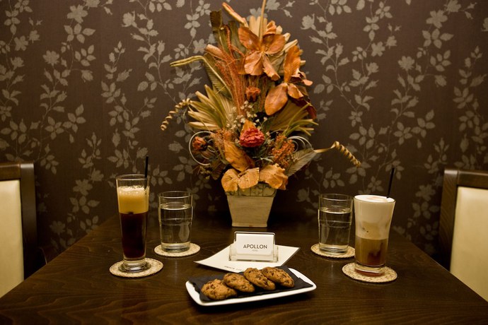 Imagen del bar/restaurante del Hotel Apollon, Katerini. Foto 3