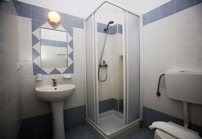 Imagen de la habitación del Hotel Apollon, Katerini. Foto 15