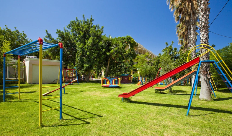 Imagen de los exteriores del Hotel Apollon, Lambi. Foto 14