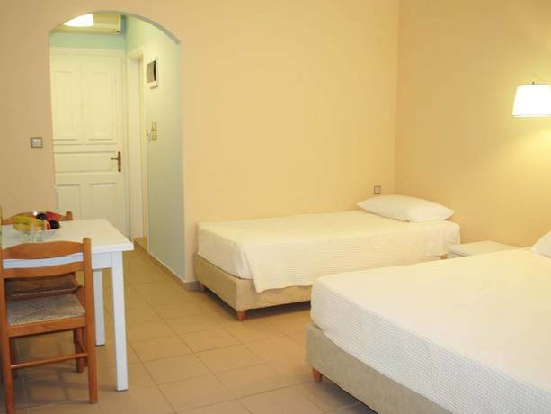 Imagen de la habitación del Hotel Apollonia, Armeos. Foto 4