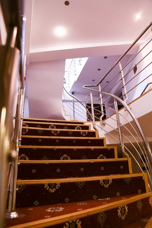 Imagen de los interiores del Hotel Apollonia, Brasov. Foto 15