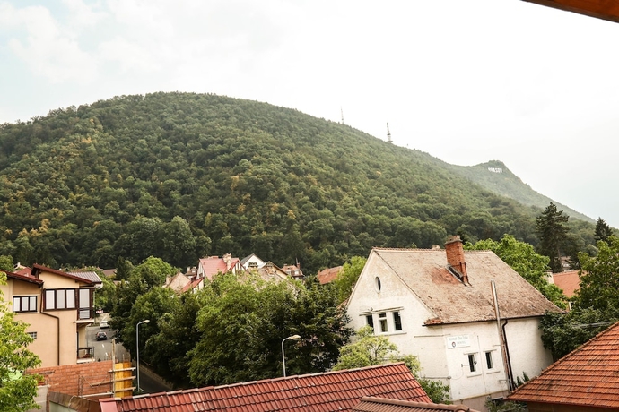 Imagen general del Hotel Apollonia, Brasov. Foto 4
