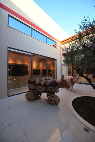 Imagen de los interiores del Hotel Apollonion Asterias Resort and Spa. Foto 11