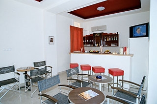 Imagen del bar/restaurante del Hotel Apollonion, Atenas. Foto 2