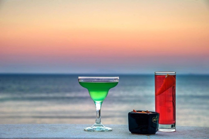 Imagen del bar/restaurante del Hotel Apollonion Palace. Foto 4