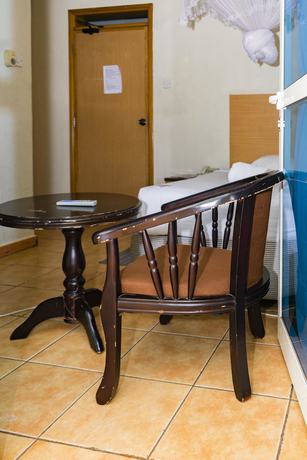 Imagen de la habitación del Hotel Aponye. Foto 2