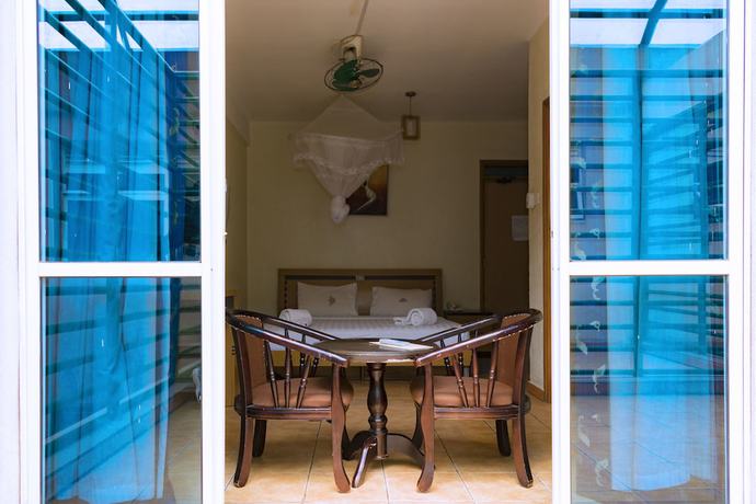 Imagen de la habitación del Hotel Aponye. Foto 6