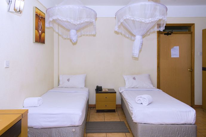 Imagen de la habitación del Hotel Aponye. Foto 9