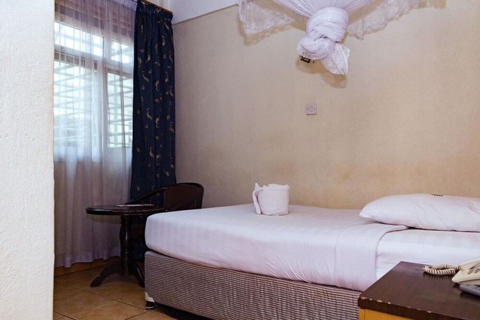 Imagen de la habitación del Hotel Aponye. Foto 10