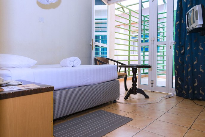 Imagen de la habitación del Hotel Aponye. Foto 11