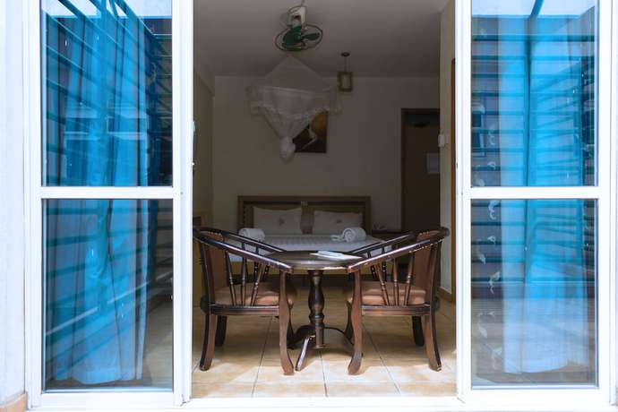 Imagen de la habitación del Hotel Aponye. Foto 16