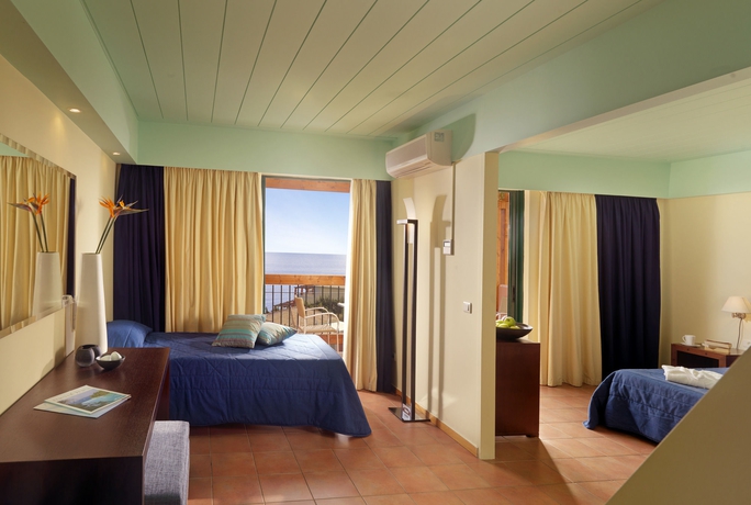 Imagen de la habitación del Hotel Apostolata Island Resort and Spa. Foto 11