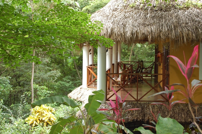 Imagen de los exteriores del Hotel Apoyo Resort and Conference Center. Foto 9