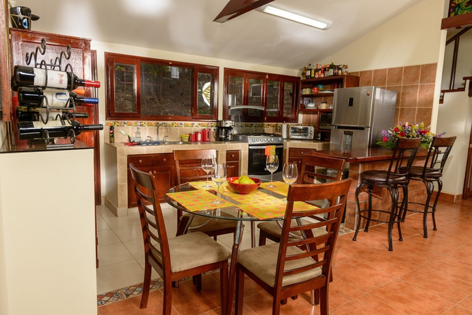 Imagen de la habitación del Hotel Apoyo Resort and Conference Center. Foto 2