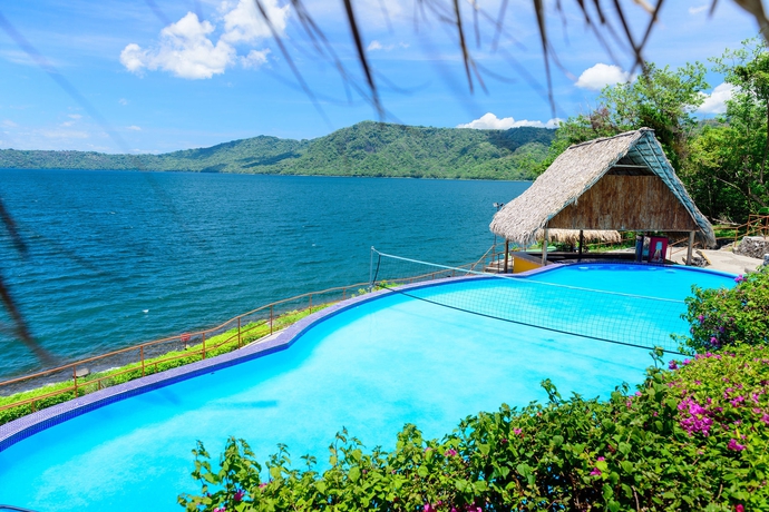 Imagen de la piscina del Hotel Apoyo Resort and Conference Center. Foto 14