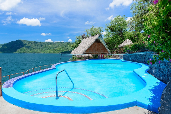 Imagen de la piscina del Hotel Apoyo Resort and Conference Center. Foto 16